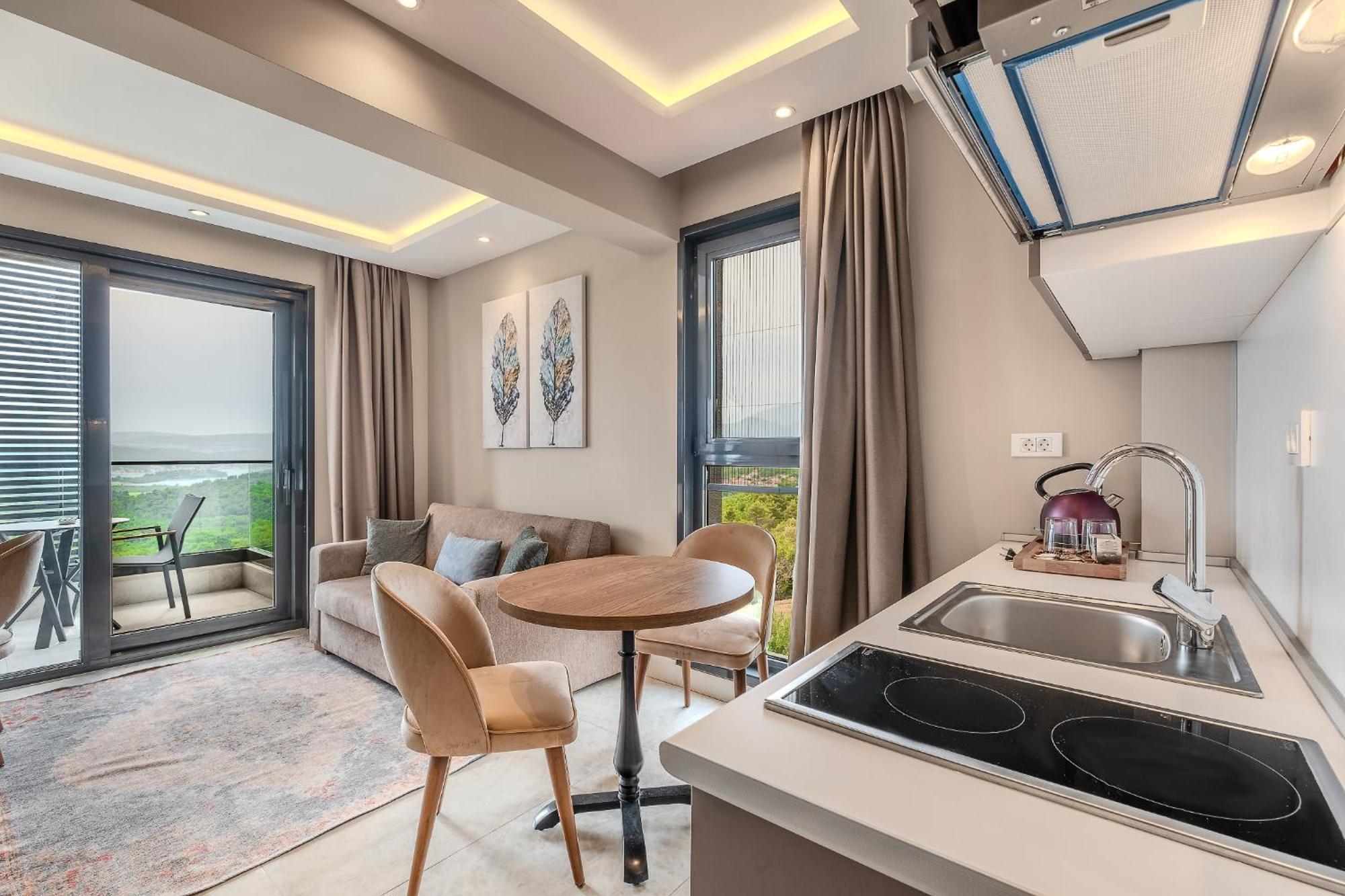 Montenegro Lodge Kavač Quarto foto A typical apartment in the complex
